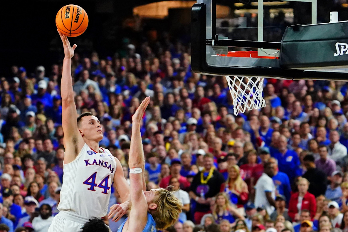 Basketball_March Madness_Kansas Jayhawks forward Mitch Lightfoot